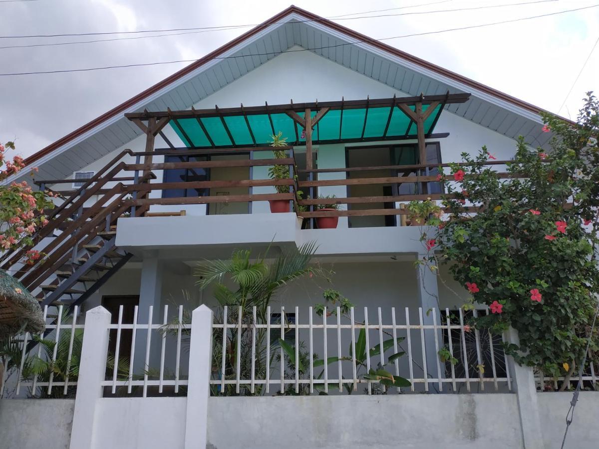 Hotel Sisters Inn Moalboal Exterior photo