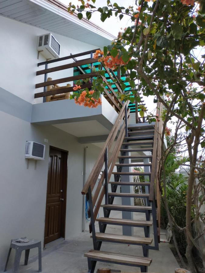 Hotel Sisters Inn Moalboal Exterior photo